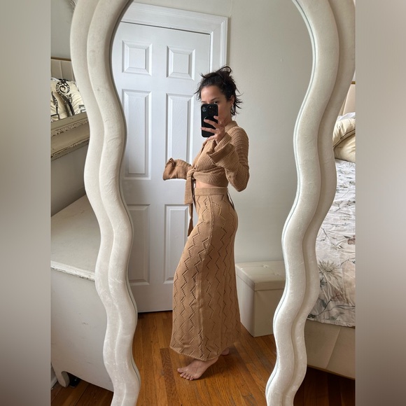 Savannah Morrow Almond Crochet Top XS - Picture 8 of 9